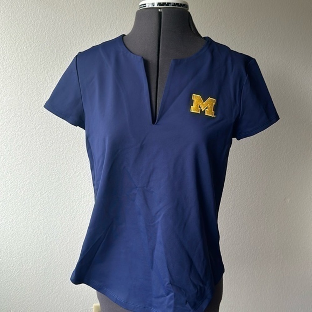 NWT Tommy Bahama top national champion Michigan Wolverines size small